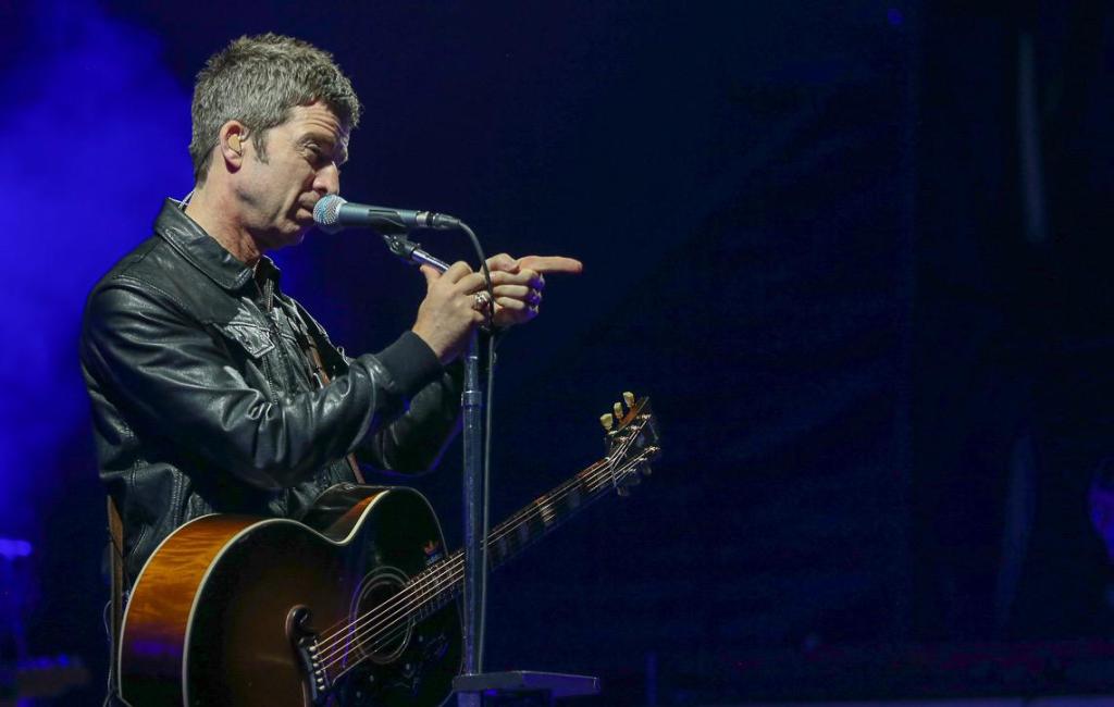 Noel festeja sus 52 y Liam es retado por Pete Doherty a&nbsp;boxear