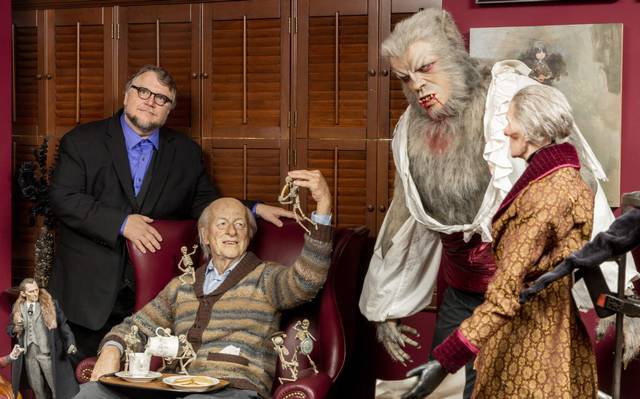 Del Toro ayuda a equipo de hockey a punto de ser&nbsp;desalojado