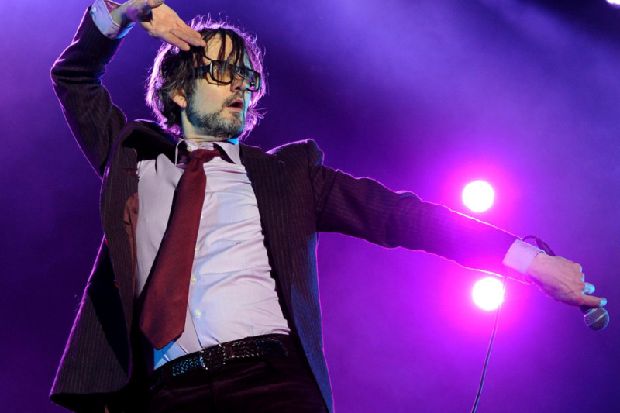 La música de Jarvis Cocker hasta “Must I&nbsp;Envolve?”