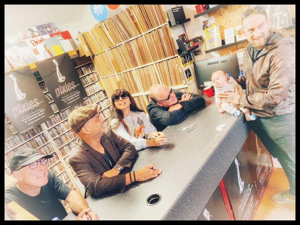 Beneath Of Eyrie: el lado Black Francis de&nbsp;Pixies