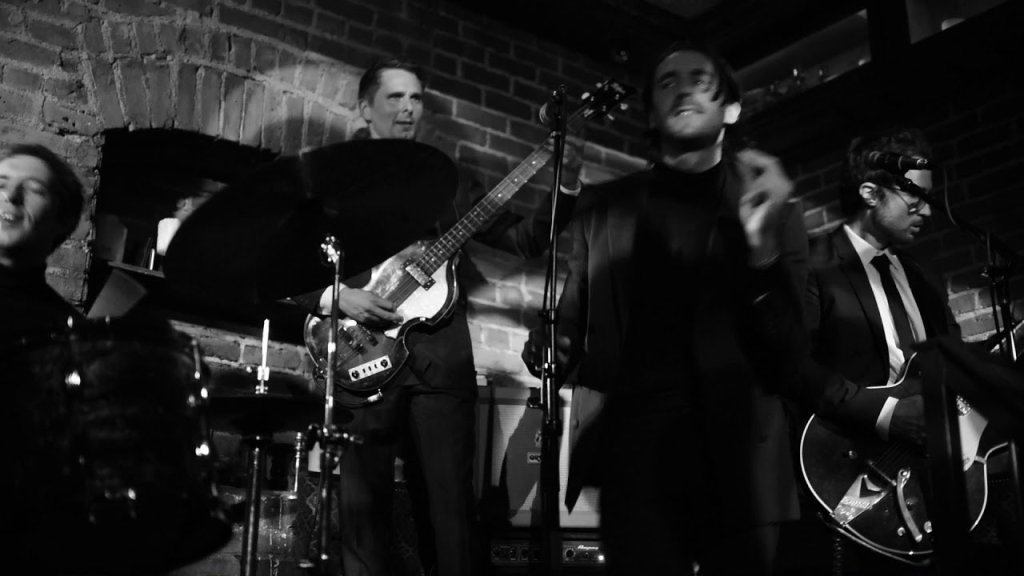 Graham Coxon, Matt Bellamy y Miles Kane estrenan canción con su&nbsp;superbanda