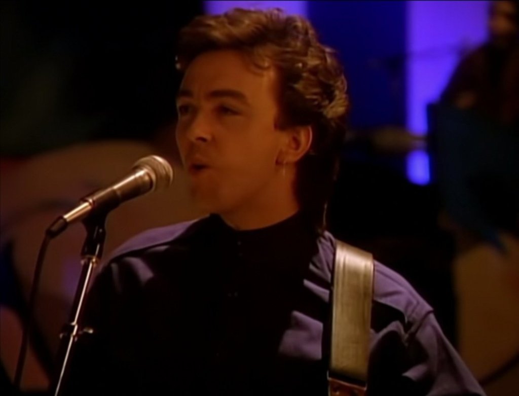 Muere el vocalista de The Outfield, Tony&nbsp;Lewis